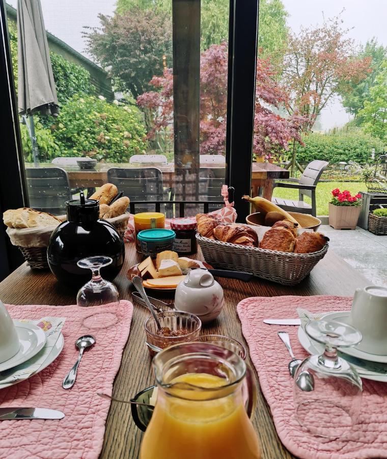 Entre Monts Et Collines B&B Et Spa En Option المظهر الخارجي الصورة