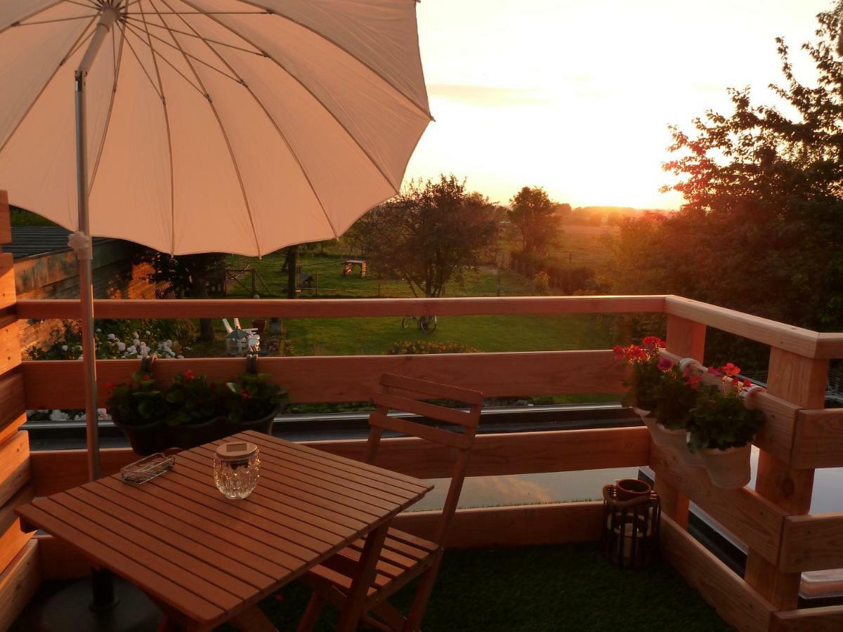 Entre Monts Et Collines B&B Et Spa En Option المظهر الخارجي الصورة